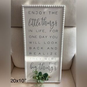 Inspirational quote decor